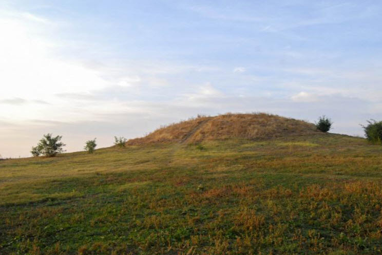 Gödény-Halom, Hungary